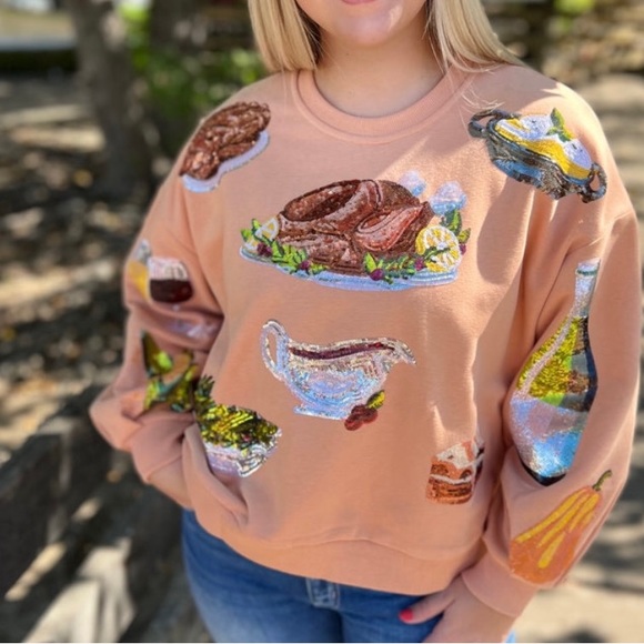 QUEEN OF SPARKLES Tops - Queen of Turkey sweatshirt, size xs